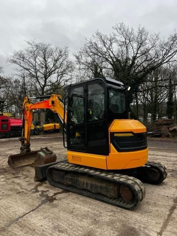 JCB 48 Z 1 - Mini-Pelle Compacte et Maniable - Image 2