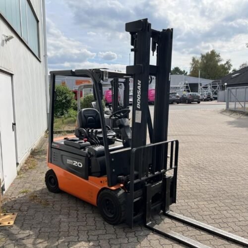 Doosan B20X-5 AC – Chariot Élévateur Électrique