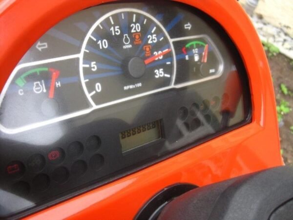 Kubota EK1-261 - Tracteur Compact et Polyvalent - Image 13
