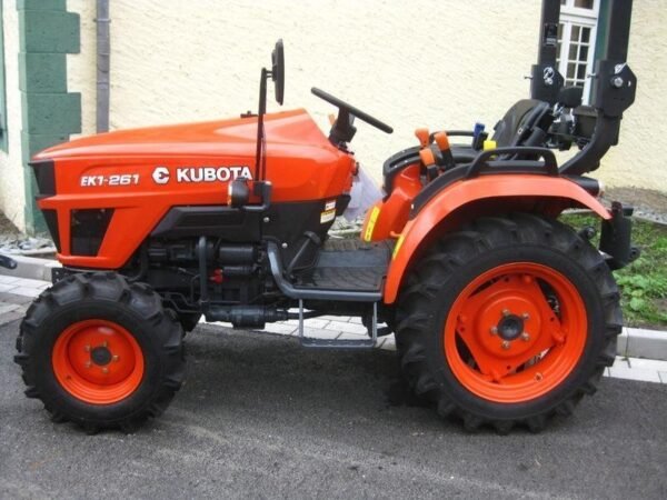 Kubota EK1-261 - Tracteur Compact et Polyvalent - Image 14