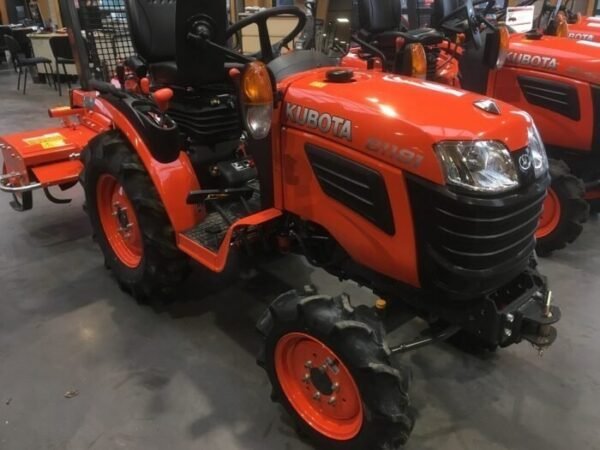 Tracteur Kubota 4x4 Diesel 18 cv B1181 D - Image 5