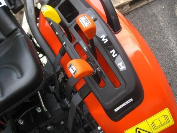 Kubota EK1-261 - Tracteur Compact et Polyvalent - Image 8