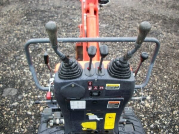 Kubota K008-3 , 1T , 2012 - Image 6
