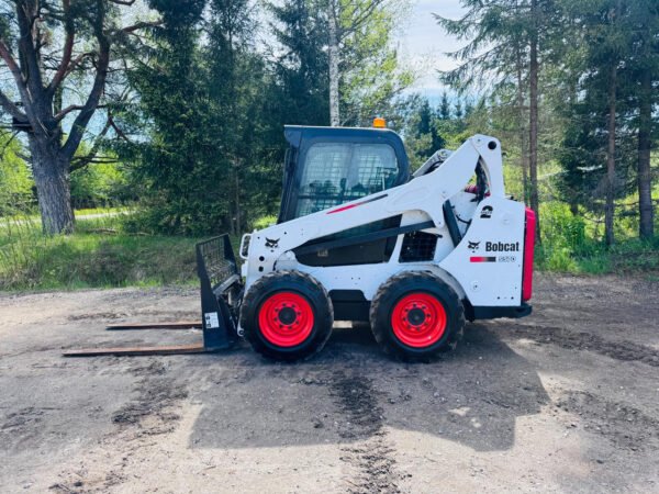 Mini chargeuse BOBCAT S570