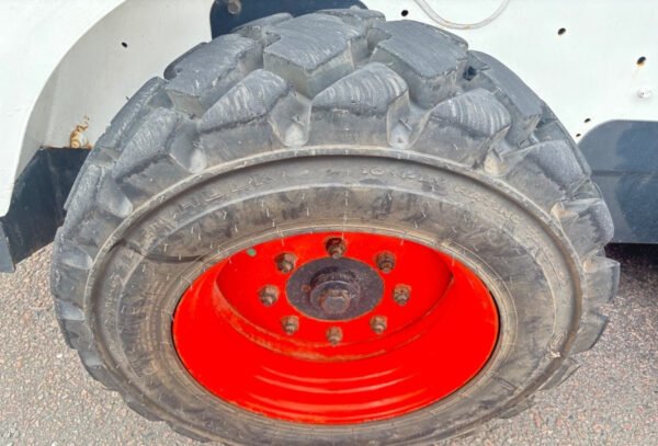 Mini chargeuse Bobcat S530 - Image 7