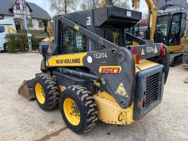 New Holland L160, (2006) - Image 4